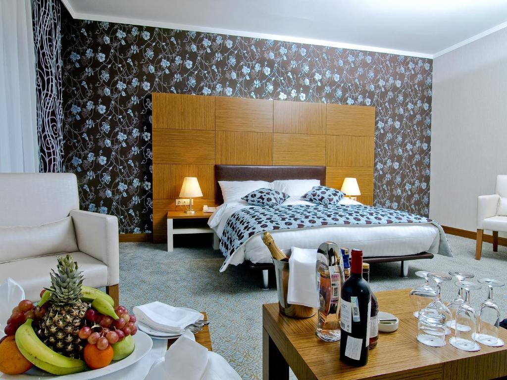 Grand Nur Plaza Hotel อัคเทา ห้อง รูปภาพ