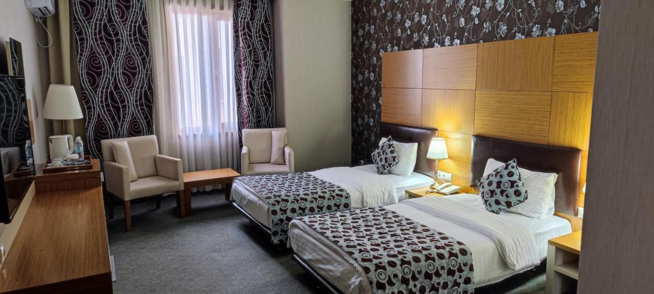 Grand Nur Plaza Hotel อัคเทา ภายนอก รูปภาพ