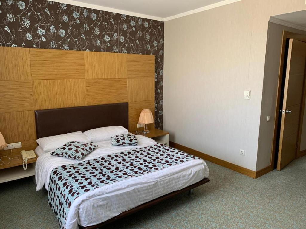 Grand Nur Plaza Hotel อัคเทา ภายนอก รูปภาพ