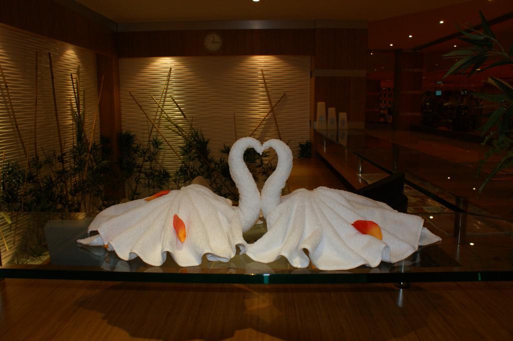 Grand Nur Plaza Hotel อัคเทา ภายนอก รูปภาพ